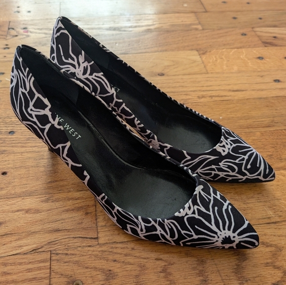 Nine West Black & White Floral Kitten Heels - Picture 2 of 7